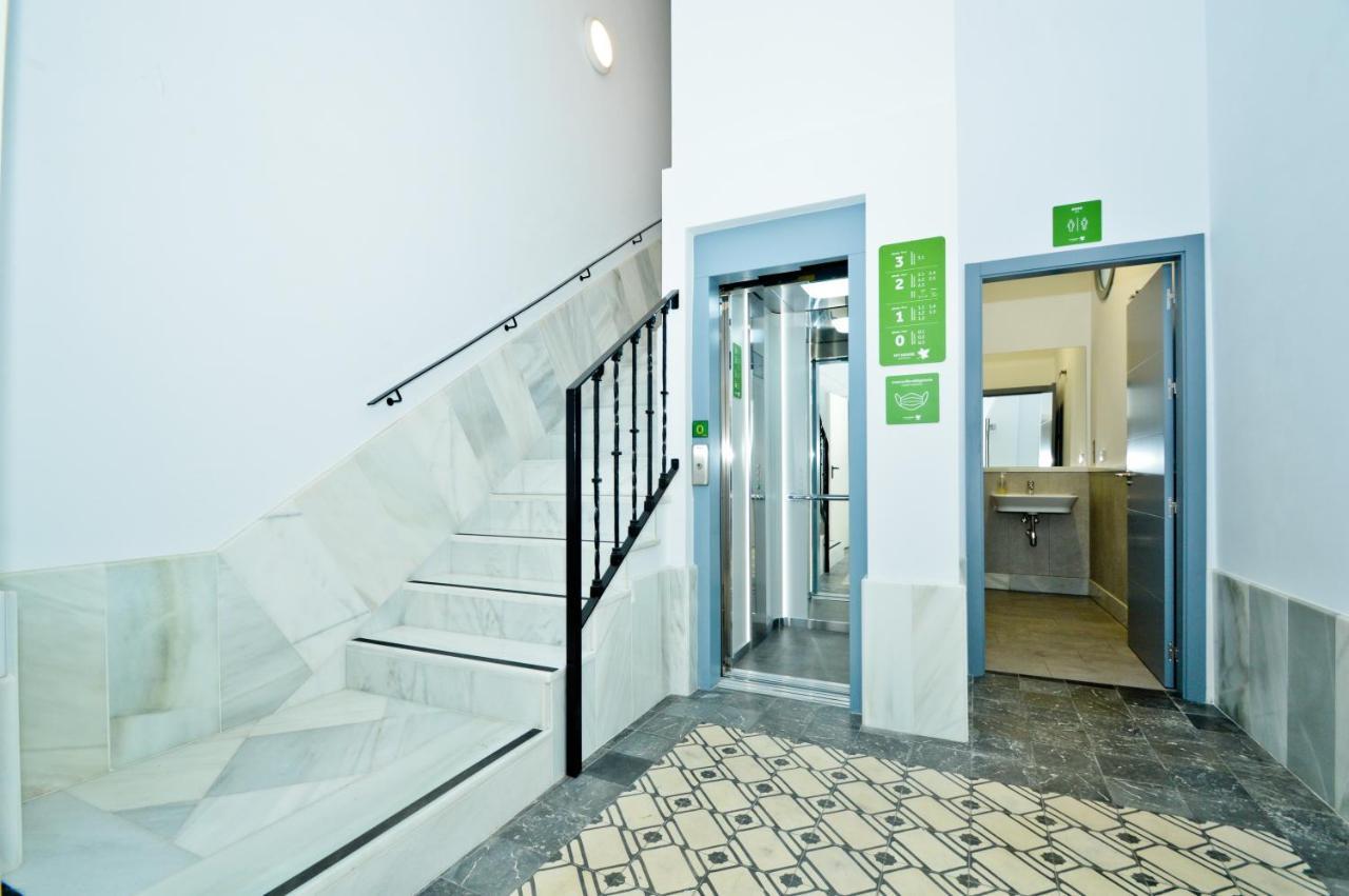 Appartamento Ivy House Siviglia Esterno foto