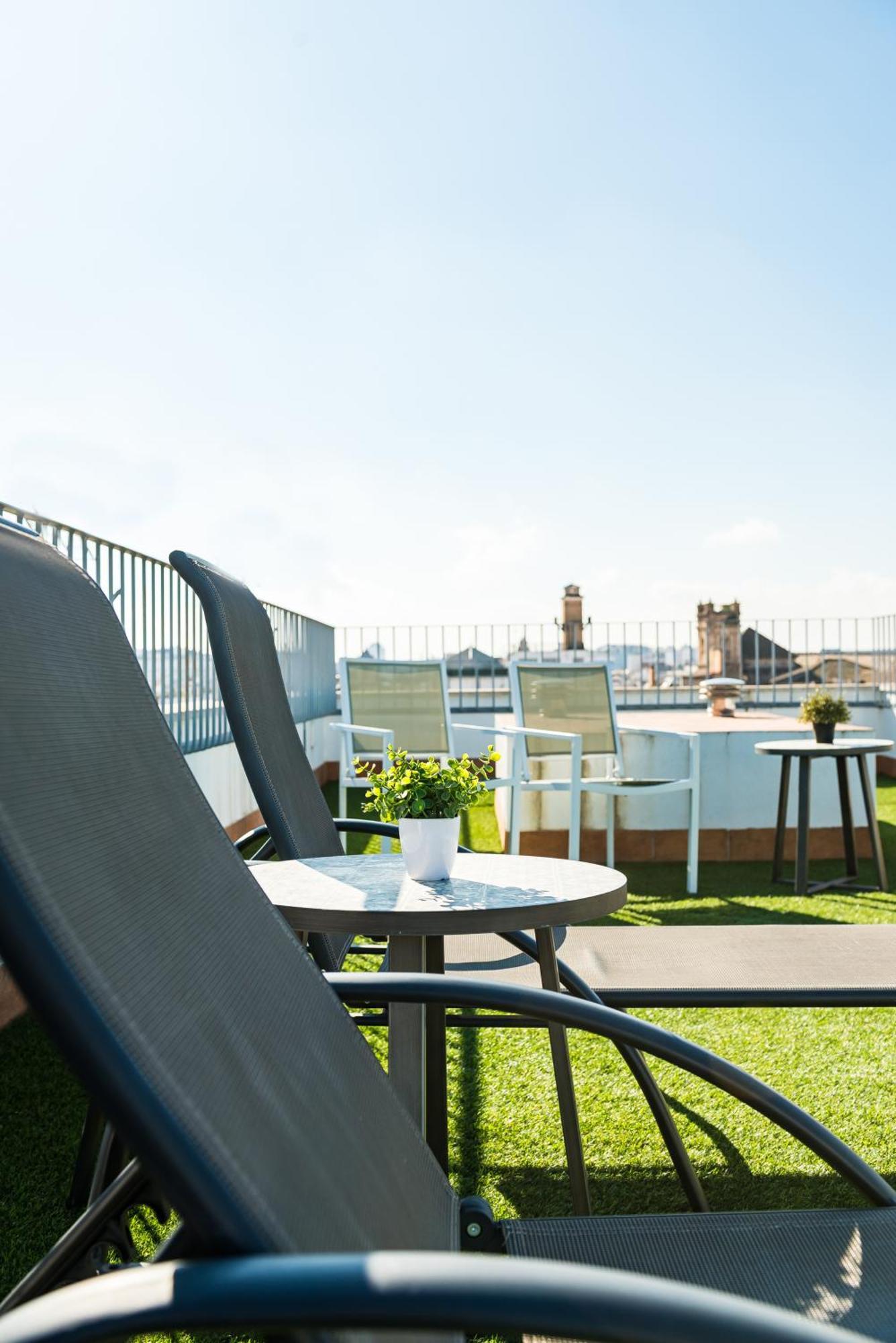 Appartamento Ivy House Siviglia Esterno foto