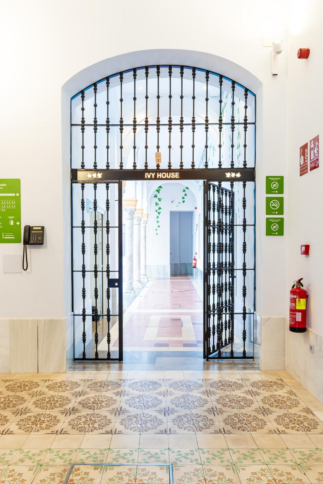 Appartamento Ivy House Siviglia Esterno foto